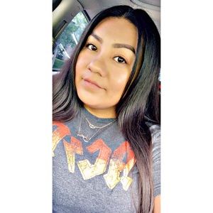 Meet your Posher, Maritza